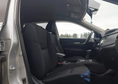 2017 Nissan Rogue Sv z USA, uszkodzony, nr VIN KNMAT2MVXHP548653